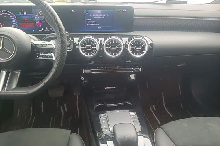 Used Mercedes-Benz A-Class 2023 A 200 L Fashion Model Audio And AC Panel