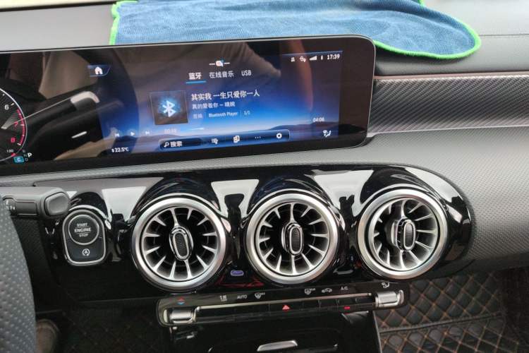 Used Mercedes-Benz A-Class 2023 A 200 L Fashion Model Audio And AC Panel
