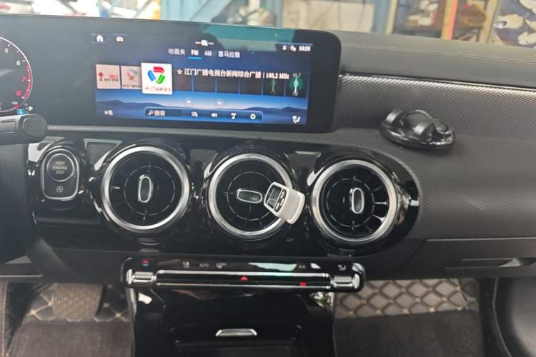Used Mercedes-Benz A-Class 2023 A 180 L Audio And AC Panel