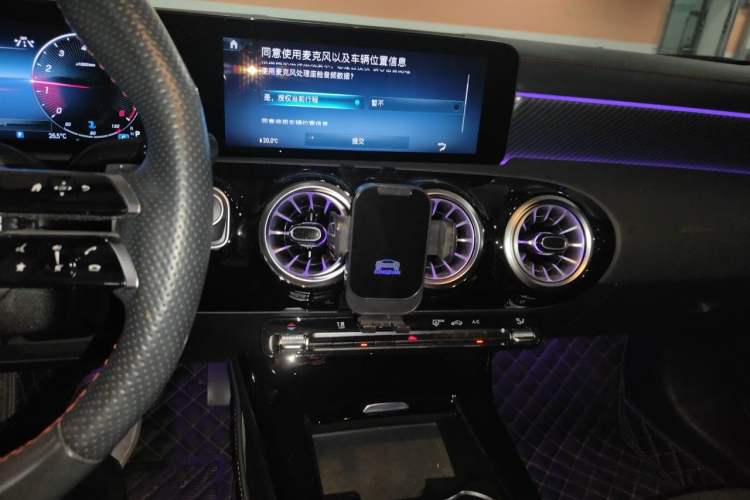 Used Mercedes-Benz A-Class 2023 A 200 L Fashion Model Audio And AC Panel
