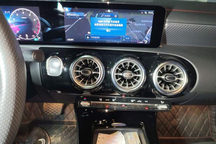 Used Mercedes-Benz A-Class 2023 A 200 L Fashion Model Audio And AC Panel