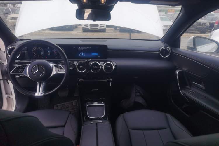 Used Mercedes-Benz A-Class 2023 A 180 L Audio And AC Panel