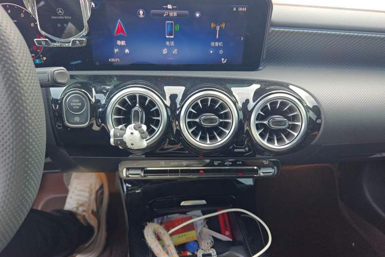 Used Mercedes-Benz A-Class 2023 A 200 L Fashion Model Audio And AC Panel