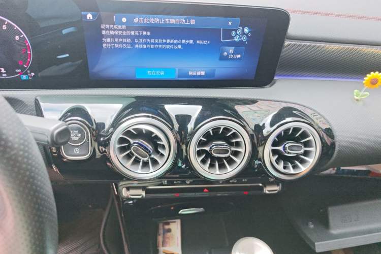 Used Mercedes-Benz A-Class 2023 A 200 L Fashion Model Audio And AC Panel
