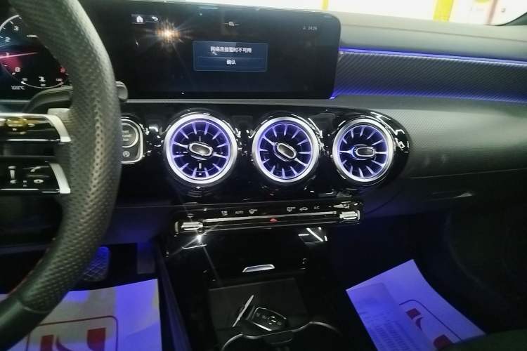 Used Mercedes-Benz A-Class 2023 A 200 L Fashion Model Audio And AC Panel