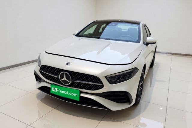Mercedes-Benz A-Class 2023 A 180 L usado