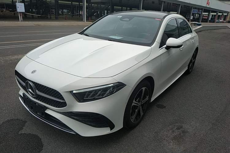 Ojetý Mercedes-Benz A-Class 2023 A 200 L Fashion Model Guazi used car, China used car export, Used car for sale, Used  cars, Cheapest cars for sale
