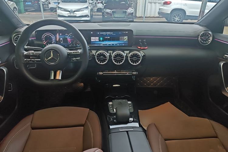 Used Mercedes-Benz A-Class 2023 A 200 L Fashion Model Center Console