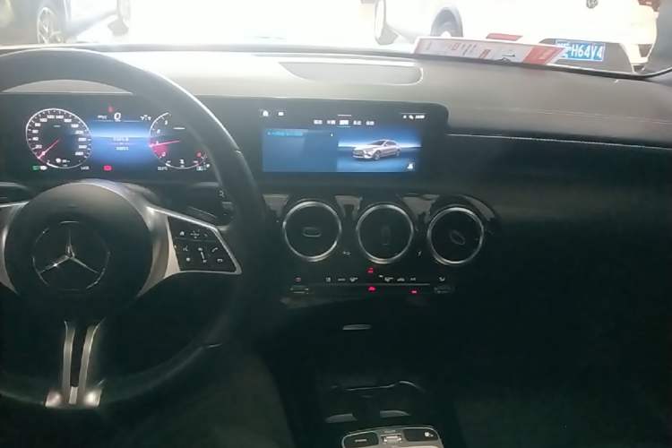 Used Mercedes-Benz A-Class 2023 A 180 L Center Console