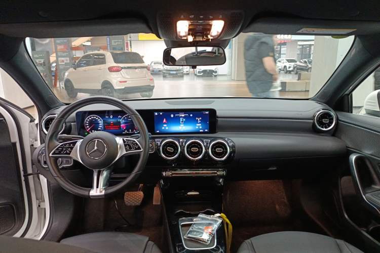 Used Mercedes-Benz A-Class 2023 A 180 L Center Console
