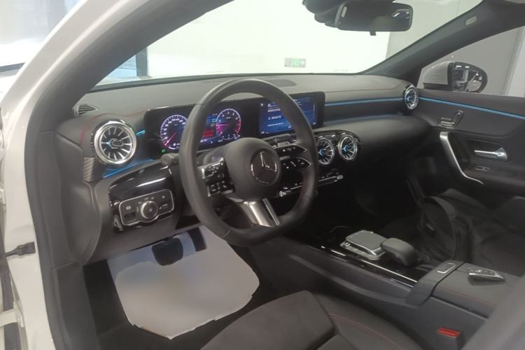 Used Mercedes-Benz A-Class 2023 A 200 L Fashion Model Center Console