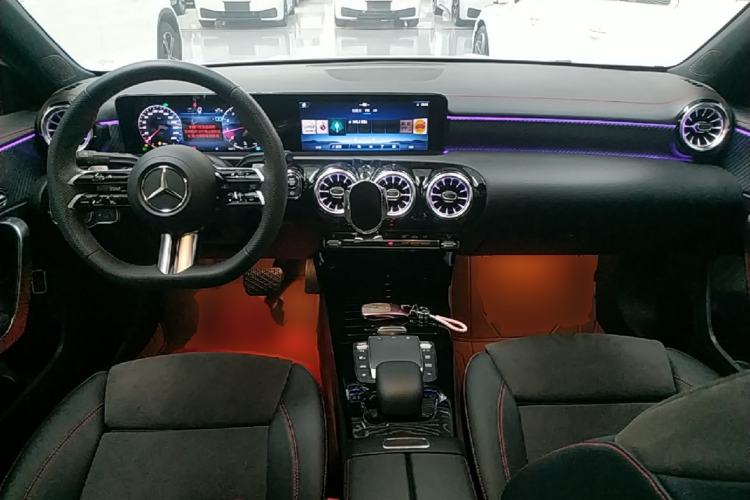 Used Mercedes-Benz A-Class 2023 A 200 L Fashion Model Center Console