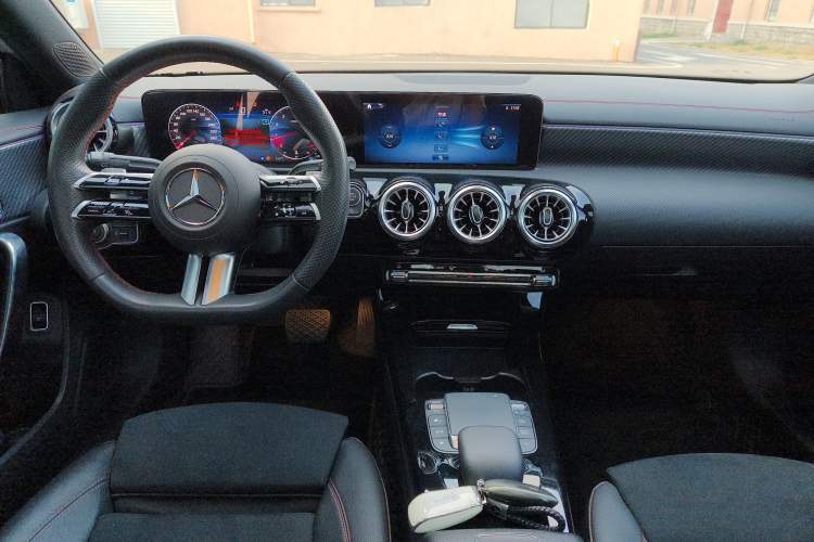 Used Mercedes-Benz A-Class 2023 A 200 L Fashion Model Center Console