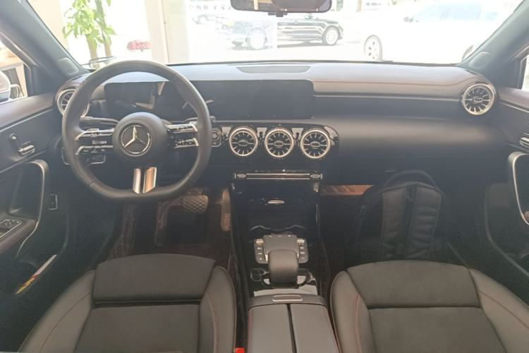 Used Mercedes-Benz A-Class 2023 A 200 L Fashion Model Center Console