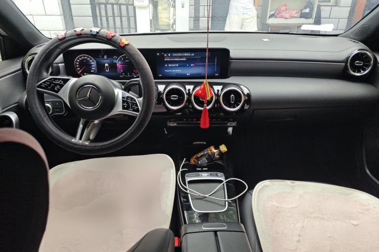 Used Mercedes-Benz A-Class 2023 A 180 L Center Console