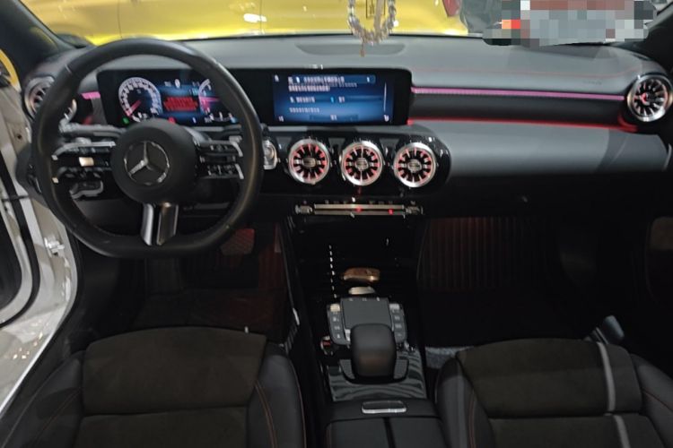 Used Mercedes-Benz A-Class 2023 A 200 L Fashion Model Center Console