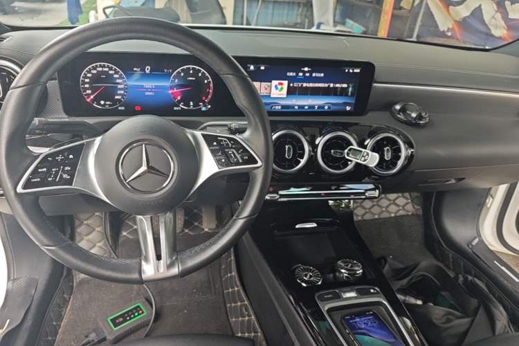 Used Mercedes-Benz A-Class 2023 A 180 L Center Console