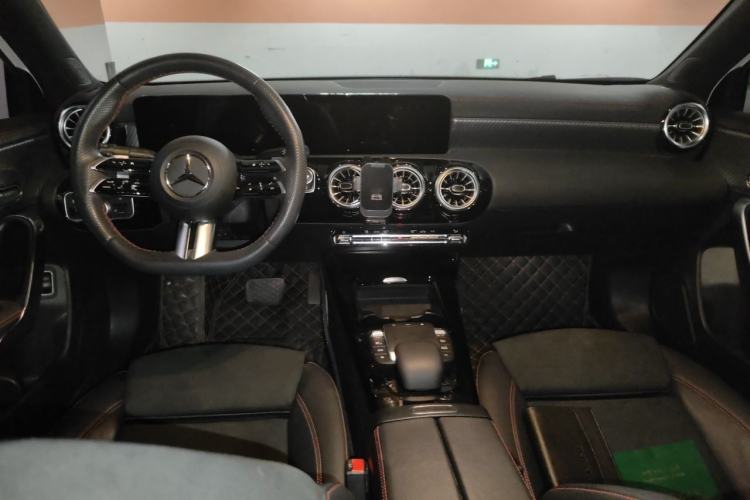 Used Mercedes-Benz A-Class 2023 A 200 L Fashion Model Center Console
