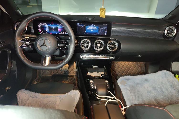 Used Mercedes-Benz A-Class 2023 A 200 L Fashion Model Center Console