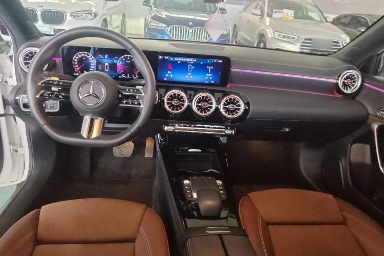 Used Mercedes-Benz A-Class 2023 A 200 L Fashion Model Center Console