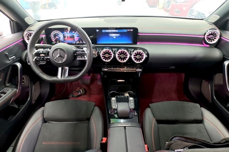 Used Mercedes-Benz A-Class 2023 A 200 L Fashion Model Center Console