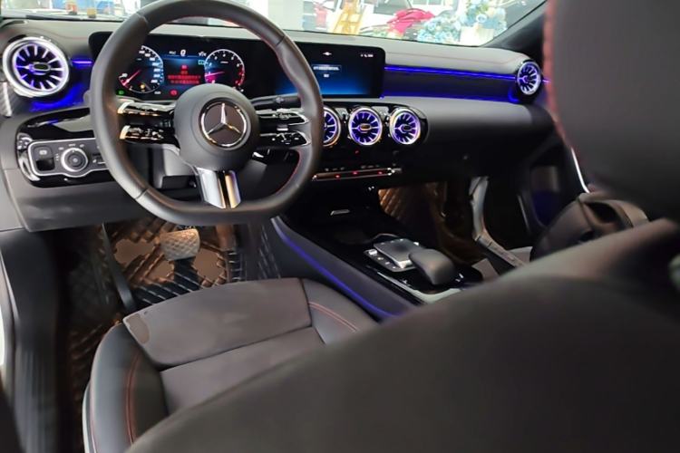 Used Mercedes-Benz A-Class 2023 A 200 L Fashion Model Center Console