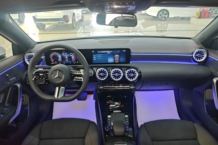 Used Mercedes-Benz A-Class 2023 A 200 L Fashion Model Center Console