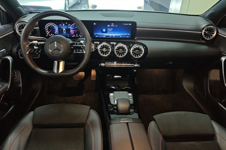 Used Mercedes-Benz A-Class 2023 A 200 L Fashion Model Center Console