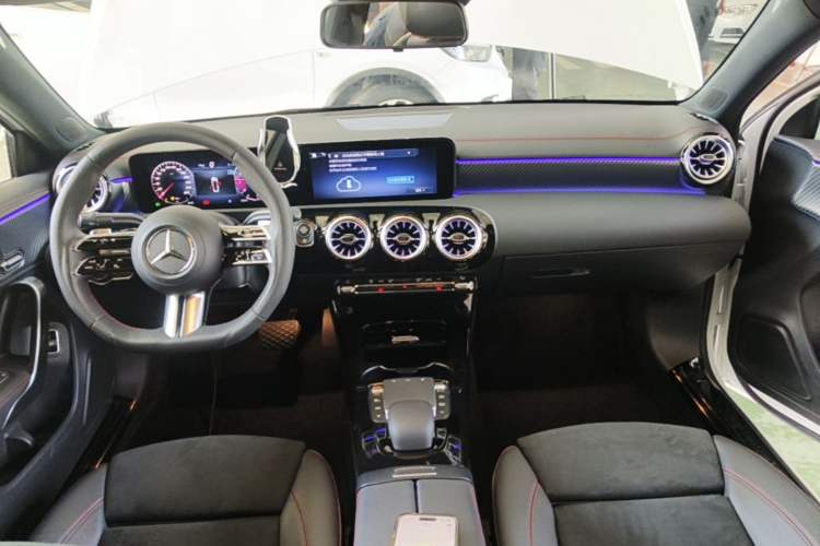 Used Mercedes-Benz A-Class 2023 A 200 L Fashion Model Center Console