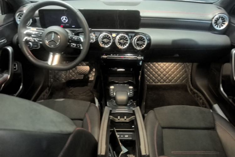 Used Mercedes-Benz A-Class 2023 A 200 L Fashion Model Center Console