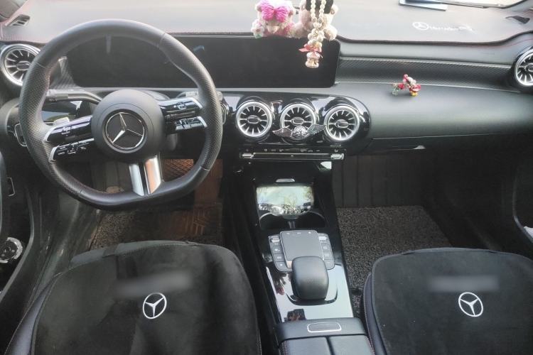 Used Mercedes-Benz A-Class 2023 A 200 L Fashion Model Center Console