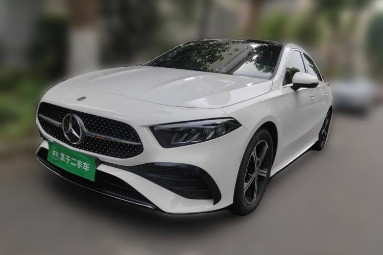 Gebrauchter Mercedes-Benz A-Class 2023 A 200 L Fashion Model Guazi used car, China used car export, Used car for sale, Used  cars, Cheapest cars for sale