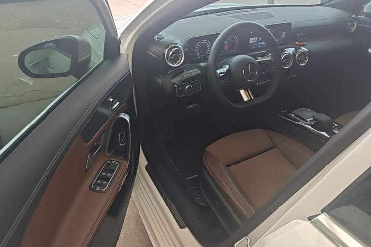 Used Mercedes-Benz A-Class 2023 A 200 L Fashion Model Driver Seat
