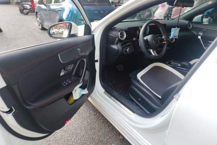 Used Mercedes-Benz A-Class 2023 A 200 L Fashion Model Driver Seat