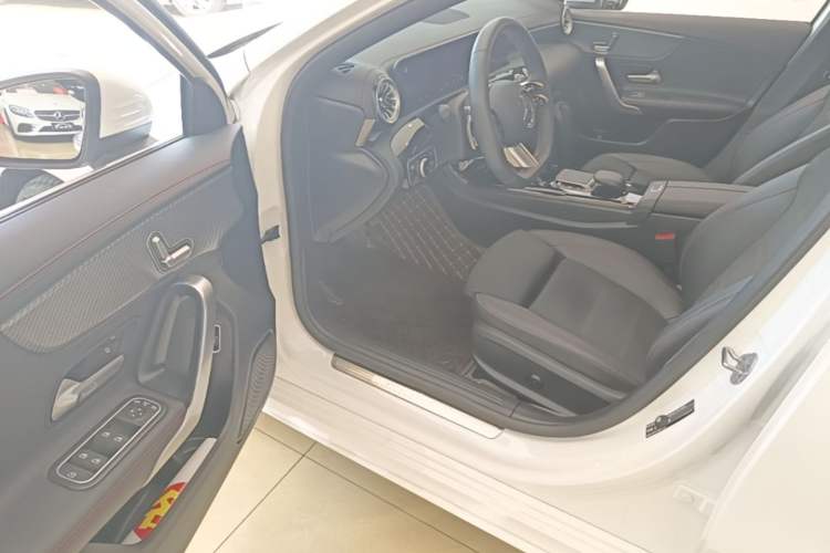 Used Mercedes-Benz A-Class 2023 A 200 L Fashion Model Driver Seat