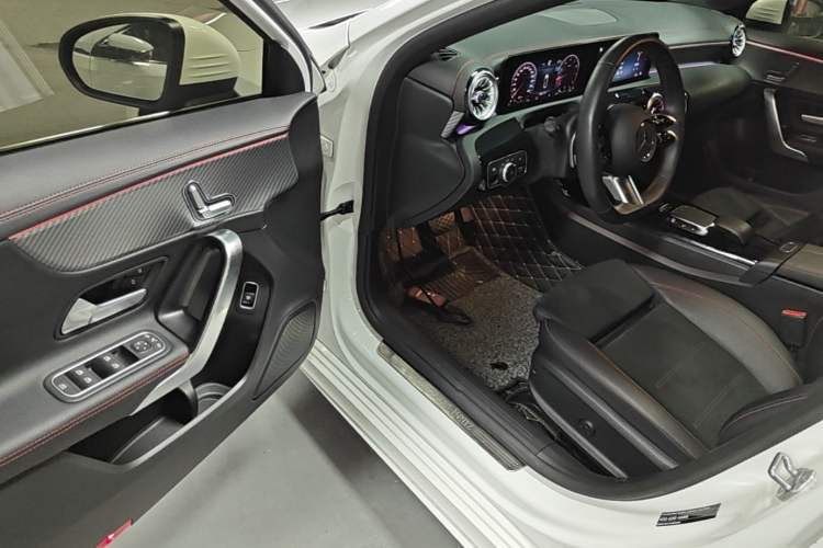 Used Mercedes-Benz A-Class 2023 A 200 L Fashion Model Driver Seat