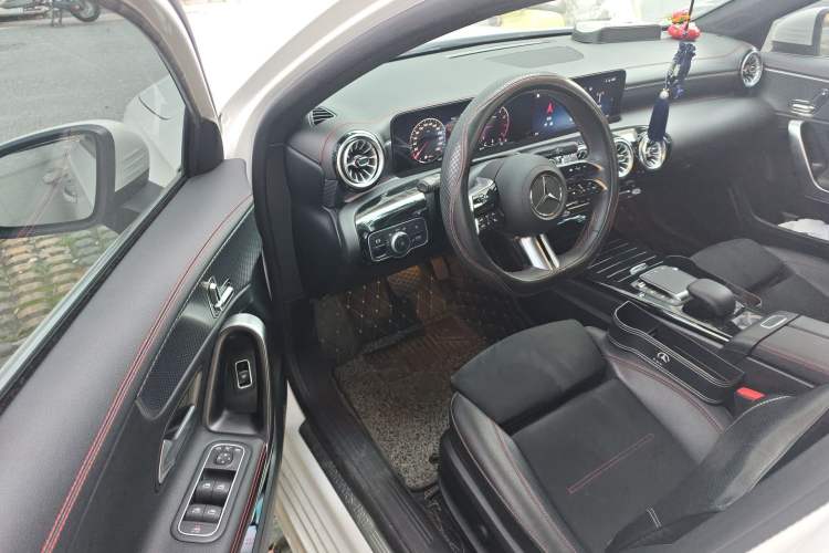 Used Mercedes-Benz A-Class 2023 A 200 L Fashion Model Driver Seat