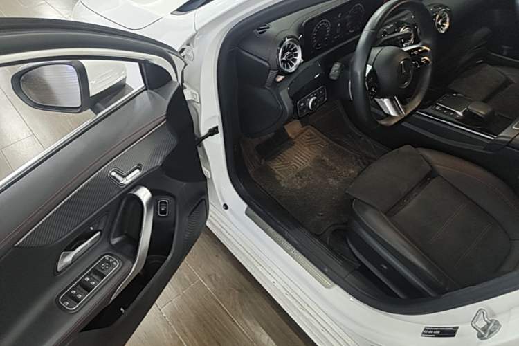 Used Mercedes-Benz A-Class 2023 A 200 L Fashion Model Driver Seat