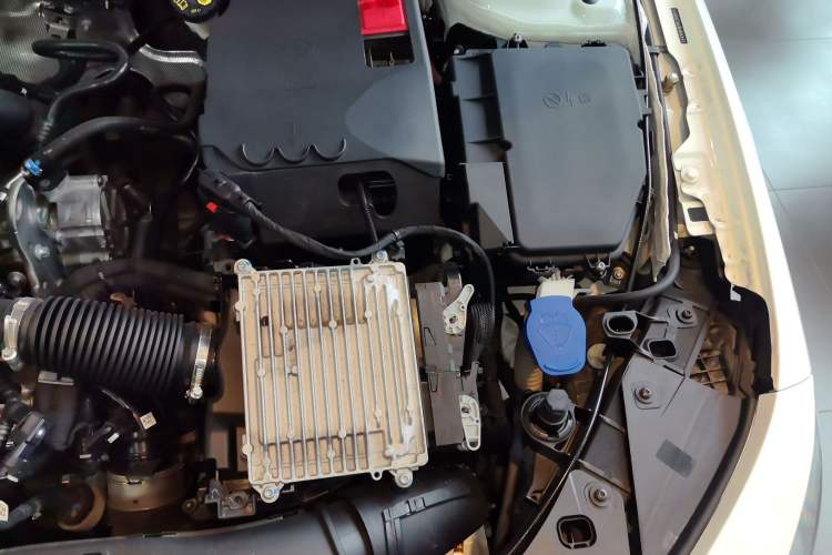 Used Mercedes-Benz A-Class 2023 A 200 L Fashion Model Engine Bay Left