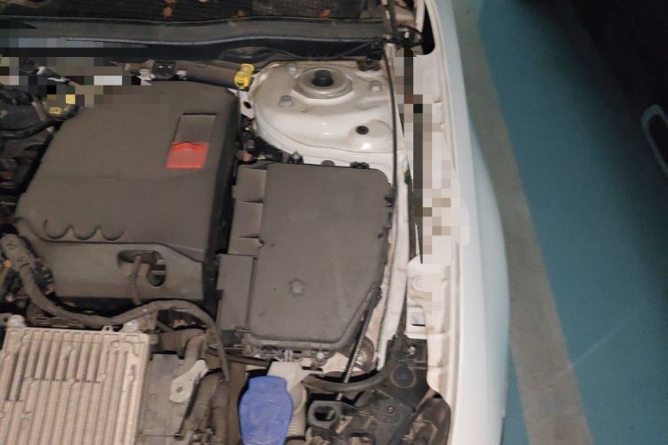 Used Mercedes-Benz A-Class 2023 A 200 L Fashion Model Engine Bay Left