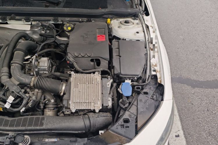 Used Mercedes-Benz A-Class 2023 A 200 L Fashion Model Engine Bay Left