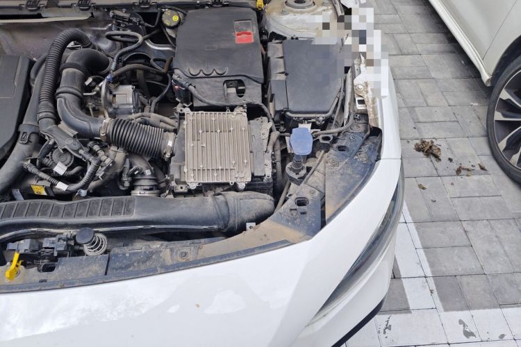 Used Mercedes-Benz A-Class 2023 A 180 L Engine Bay Left