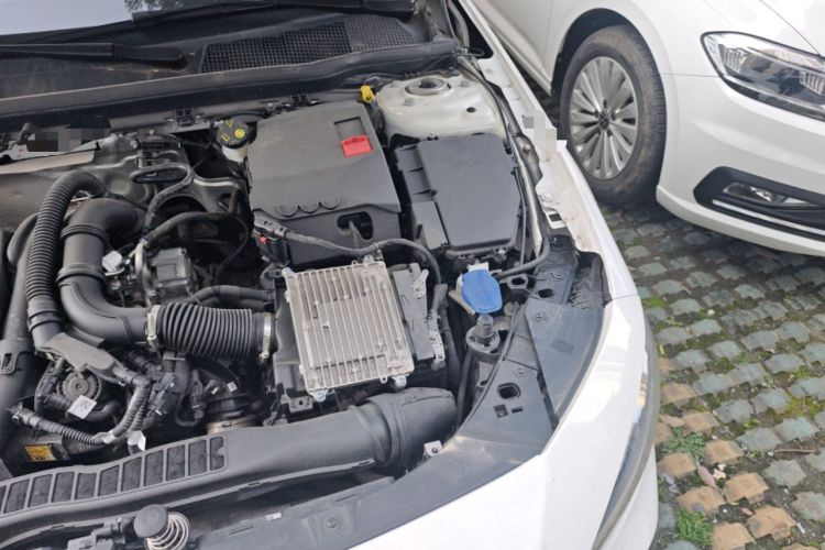 Used Mercedes-Benz A-Class 2023 A 200 L Fashion Model Engine Bay Left