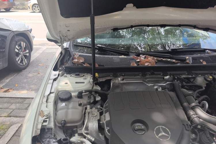 Used Mercedes-Benz A-Class 2023 A 180 L Engine Bay Right