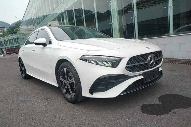 Used Mercedes-Benz A-Class 2023 A 200 L Fashion Model Exterior 1