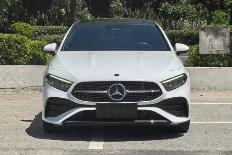 Used Mercedes-Benz A-Class 2023 A 200 L Fashion Model Exterior 1