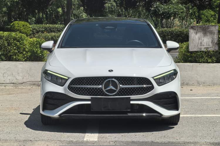 Used Mercedes-Benz A-Class 2023 A 200 L Fashion Model Exterior 1