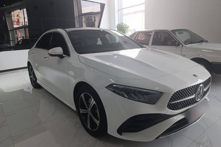 Used Mercedes-Benz A-Class 2023 A 200 L Fashion Model Exterior 2
