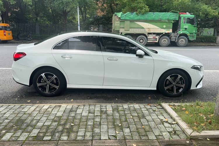 Used Mercedes-Benz A-Class 2023 A 200 L Fashion Model Exterior 2