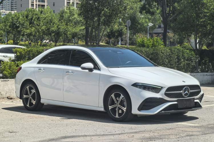 Used Mercedes-Benz A-Class 2023 A 200 L Fashion Model Exterior 2